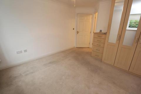 2 bedroom flat to rent, Doulton Gardens, Lower Parkstone, Poole