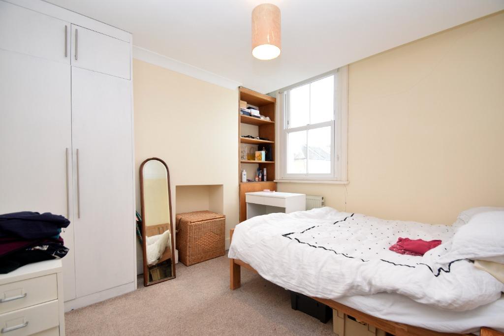 Dundonald, Wimbledon, SW19 2 bed £2,000 pcm (£462 pw)