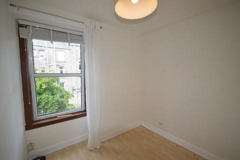 1 bedroom flat to rent, Clepington Street, Coldside, Dundee, DD3
