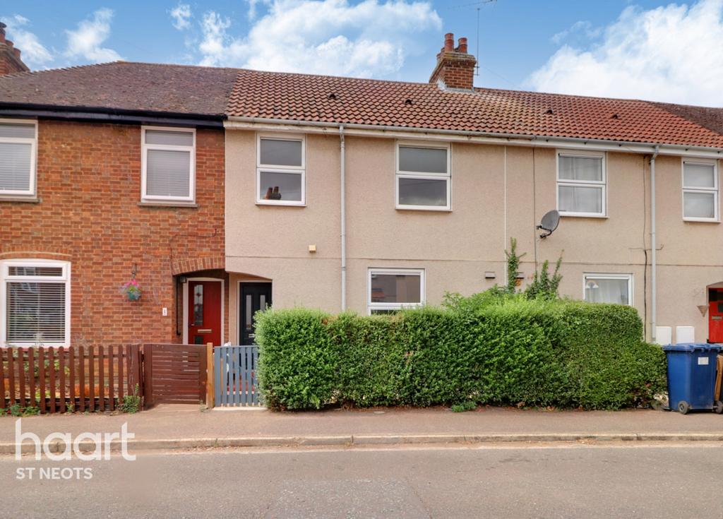 The Crescent, St Neots 2 bed terraced house £260,000