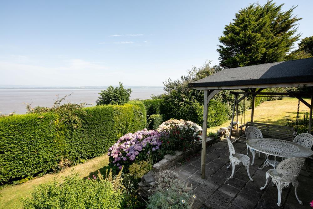 Walton Bay, Clevedon, Somerset, BS21 2 bed detached house £825,000