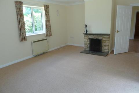 4 bedroom detached bungalow to rent, Long Street, Enford, Pewsey, Wiltshire, SN9