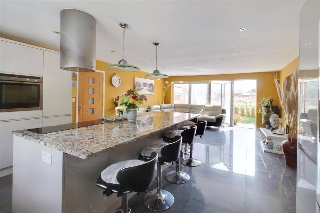 Kitchen/Family Room