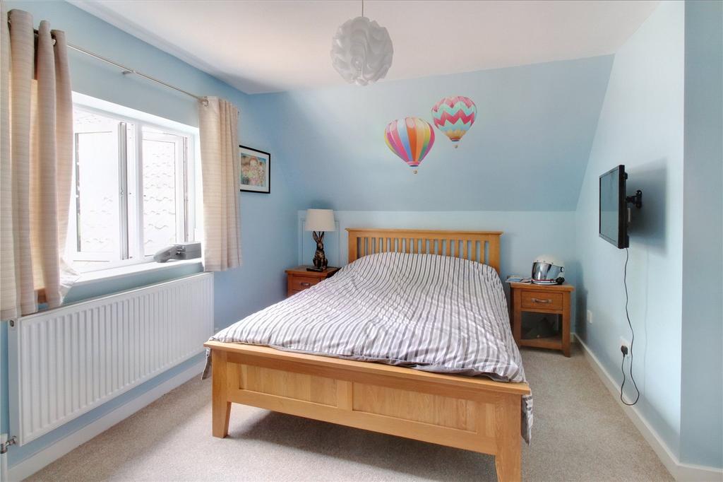 Moorsticks Bed 3