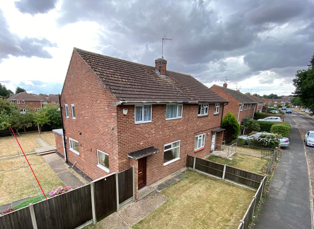 Ash Grove, Grantham, NG31 3 bed semidetached house £170,000