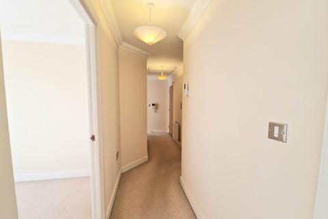 2 bedroom apartment to rent, Squirrel Walk, Wokingham, Berkshire