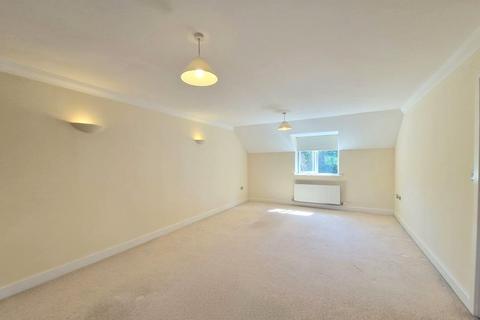 2 bedroom apartment to rent, Squirrel Walk, Wokingham, Berkshire
