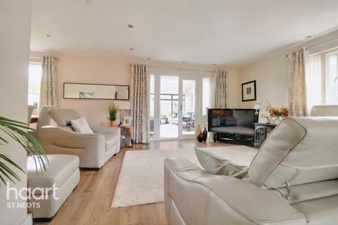 1 Blakes Way, Eaton Socon, St Neots, PE19 8PU