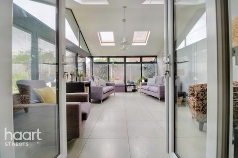 1 Blakes Way, Eaton Socon, St Neots, PE19 8PU