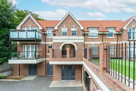 1 bedroom apartment to rent, Flat 16 Ellam Court, Bushey Hall Road, Bushey, Herts, WD23