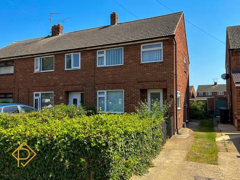 STRATFORD ROAD, IPSWICH 3 bed semidetached house for sale £230,000