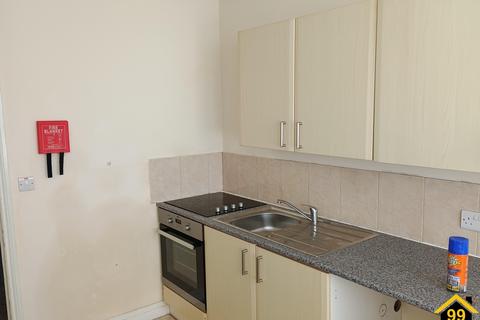 1 bedroom flat to rent, West Street, Weston-super-Mare, North Somerset, BS29