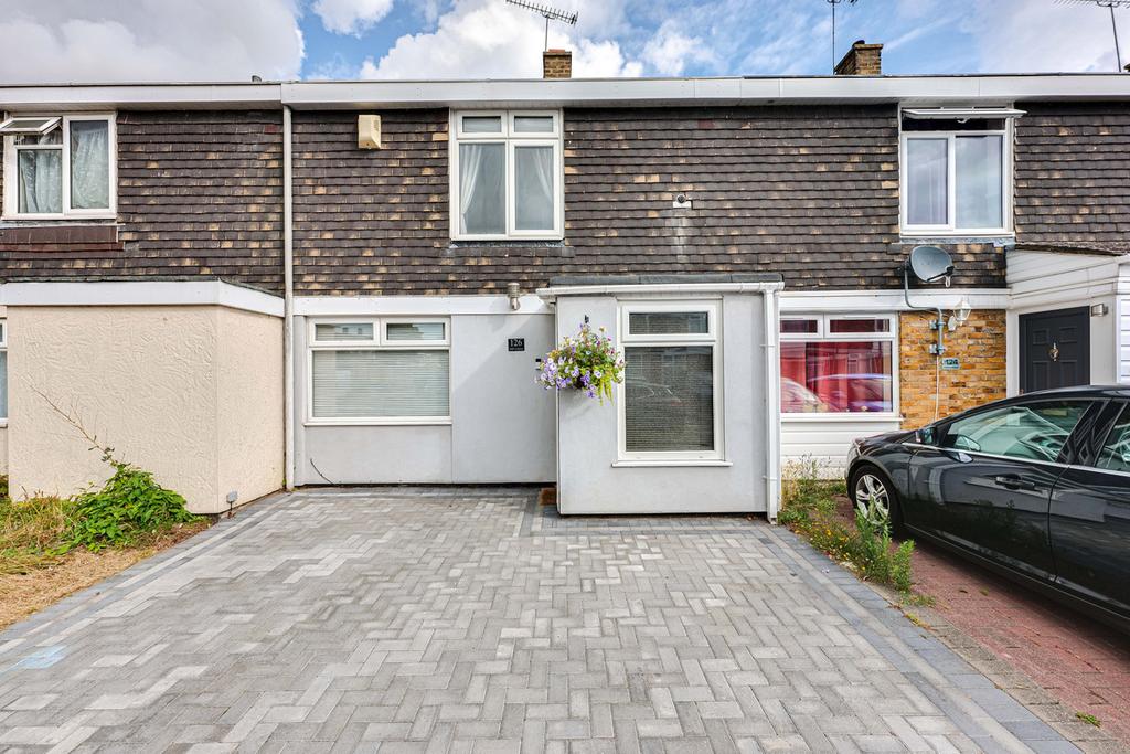 Little Lullaway, Basildon, SS15 2 bed terraced house £325,000
