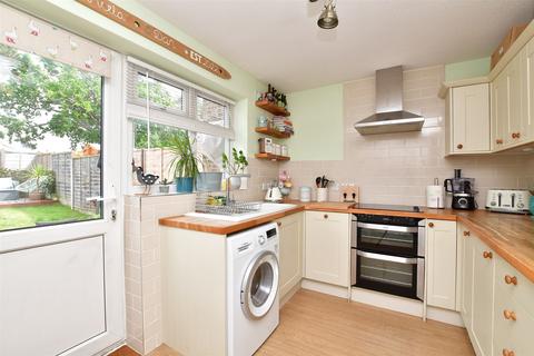 40 Barnsnap Close, Horsham, RH12 5XY