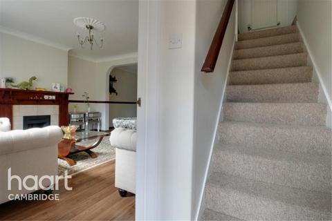 4 bedroom semi-detached house to rent, Ferndale, Teversham