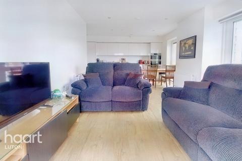 2 bedroom apartment for sale - Ellesmere Court, Luton