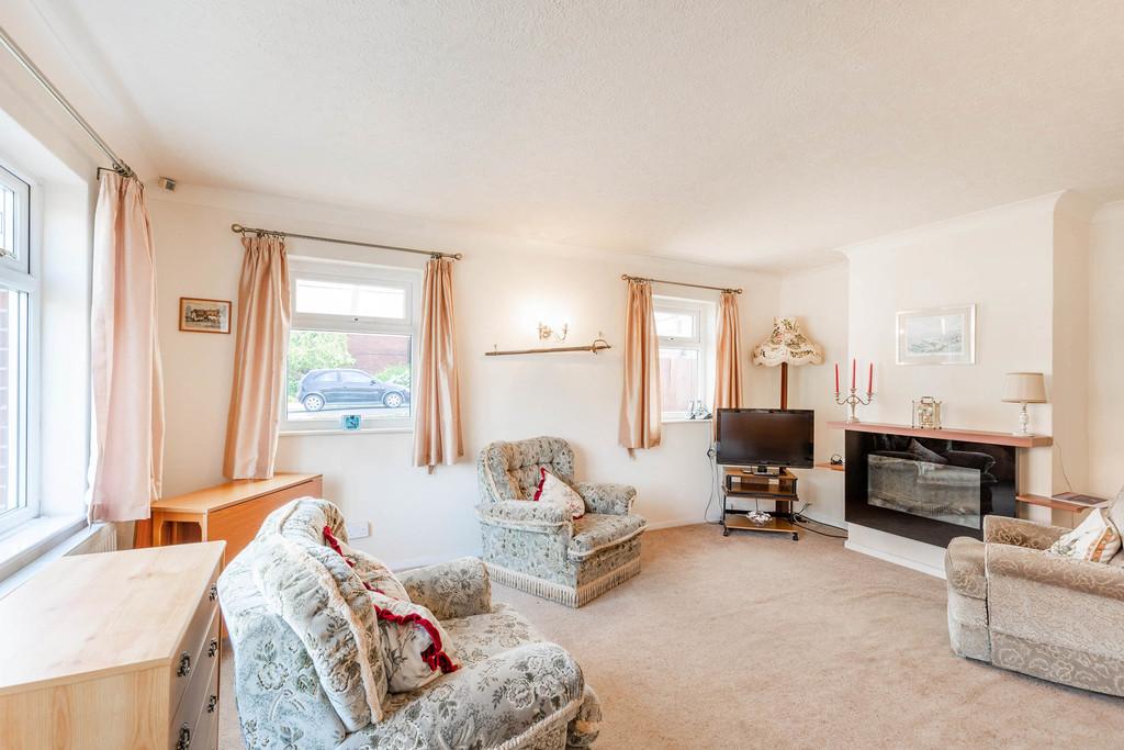 Little Lane, Blyth, Worksop 3 bed detached bungalow £285,000