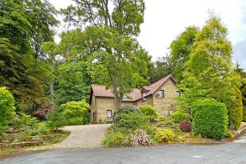 5 bedroom detached house for sale, Oakdale Manor, Harrogate