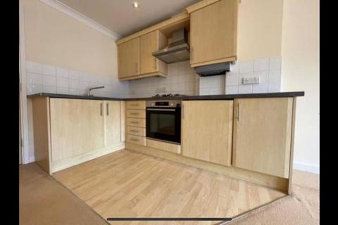 2 bedroom flat to rent, 10 Albert Road, Kent, TN9