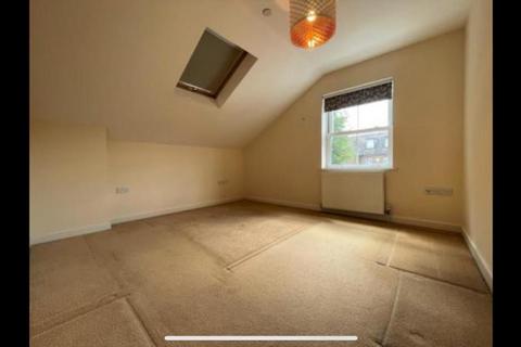 2 bedroom flat to rent, 10 Albert Road, Kent, TN9