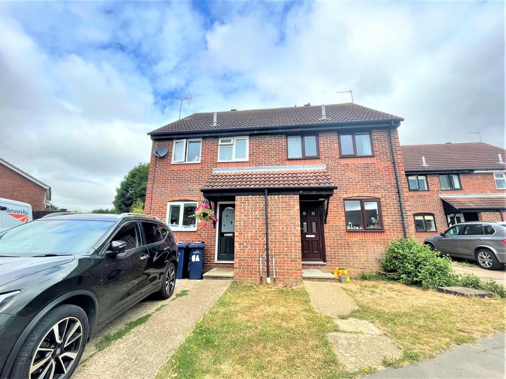 Sherrydon, Cranleigh 2 bed semidetached house £1,400 pcm (£323 pw)