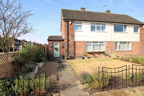 3 bedroom semi-detached house for sale - Dore Avenue, North Hykeham, Lincoln