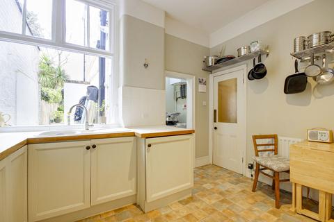 40 Cecil Road, London, N10 2BU