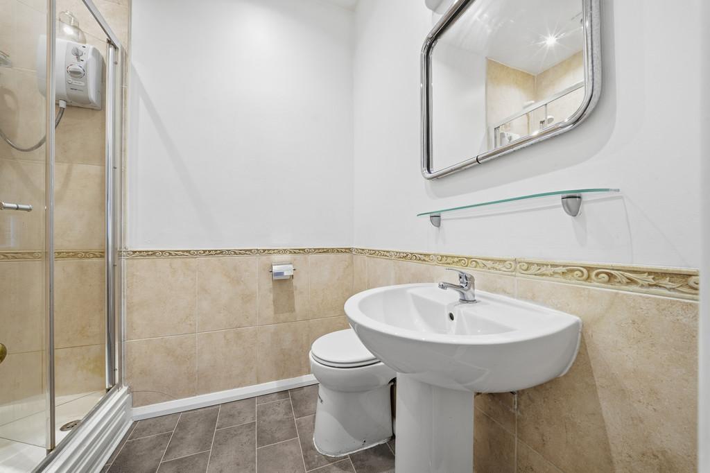 Apt 2 The Grange Chelford Road-13