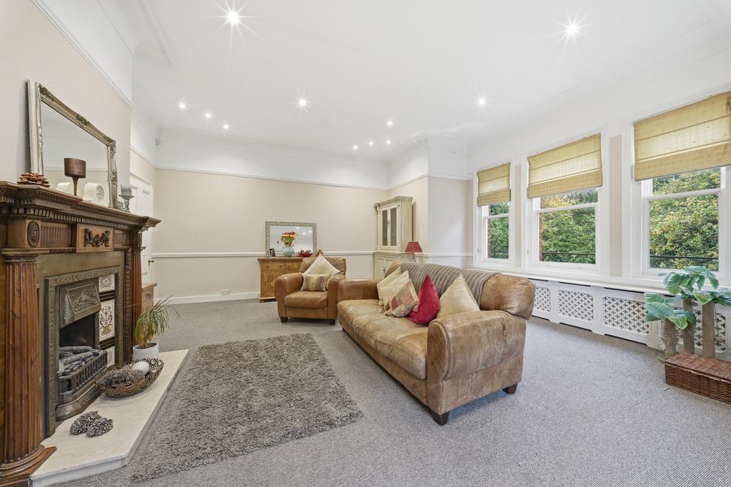 Apt 2 The Grange Chelford Road-3
