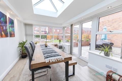92 Heatherfields Crescent, New Rossington, Doncaster, DN11 0TZ