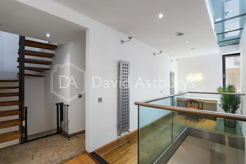 undefined, Northington Street, Bloomsbury