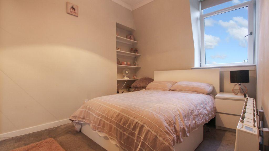 Bedroom 1 (Double)