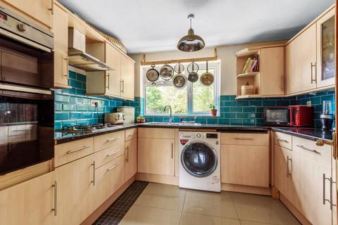 220 Corn Street, Witney, OX28 6DA