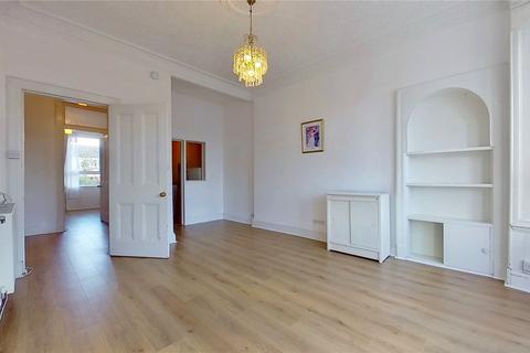 1 bedroom flat to rent, Kings Park Road, Mount Florida, Glasgow, G44