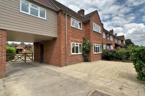 4 bedroom semi-detached house to rent, Chapel Way, Childrey