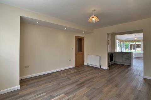 4 bedroom semi-detached house to rent, Chapel Way, Childrey