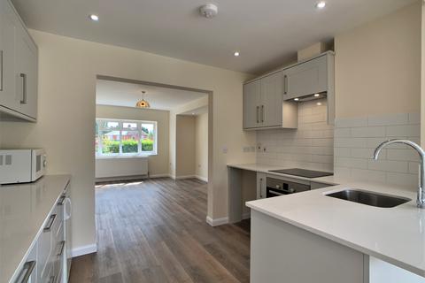 4 bedroom semi-detached house to rent, Chapel Way, Childrey