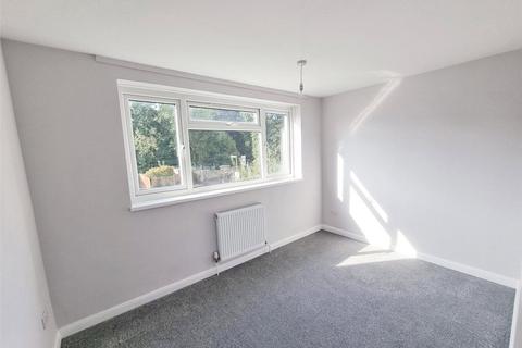 3 bedroom maisonette to rent, Observatory Walk, Redhill, Surrey, RH1