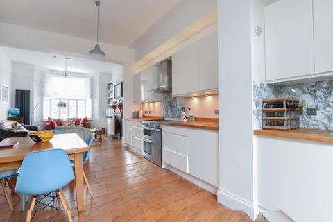 2 bedroom flat for sale, Westbourne Road, Islington