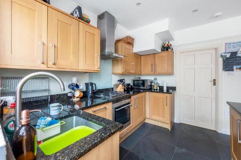 44 Meadow Close, London, SW20 9JB