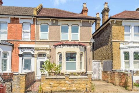 65 Ringstead Road, London, SE6 2BT