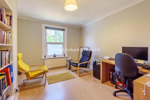 65 Ringstead Road, London, SE6 2BT