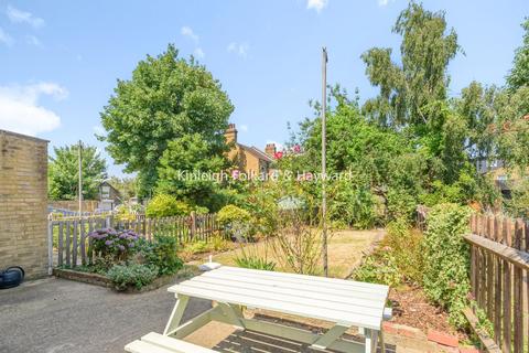 65 Ringstead Road, London, SE6 2BT