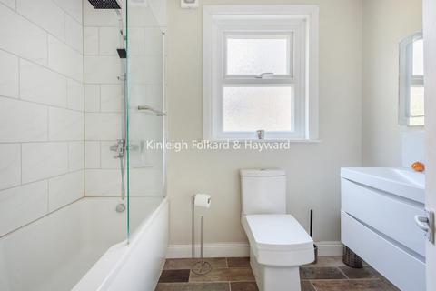 65 Ringstead Road, London, SE6 2BT