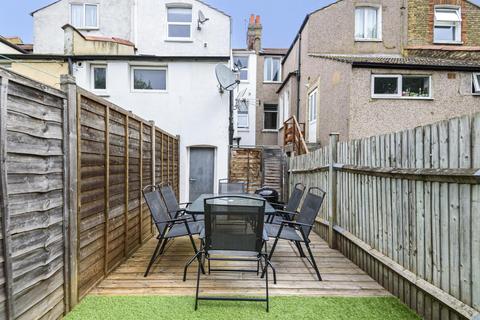 13a Gilbey Road, London, SW17 0QQ
