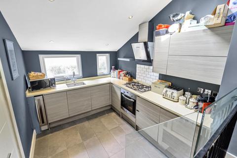 13a Gilbey Road, London, SW17 0QQ