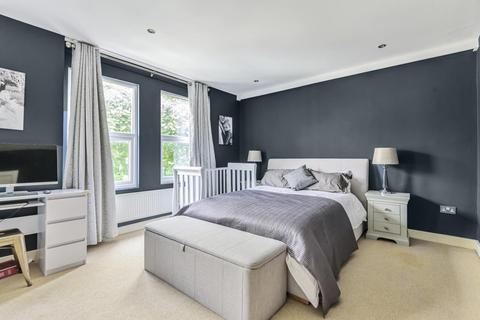 13a Gilbey Road, London, SW17 0QQ
