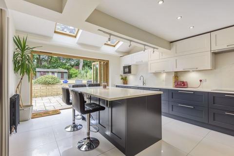 4 bedroom detached house for sale, Purley Knoll, West Purley