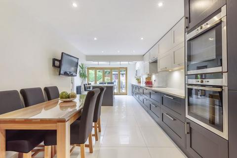 15 Purley Knoll, Purley, CR8 3AF