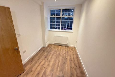2 bedroom flat to rent, Canfield Place, South Hampstead, London